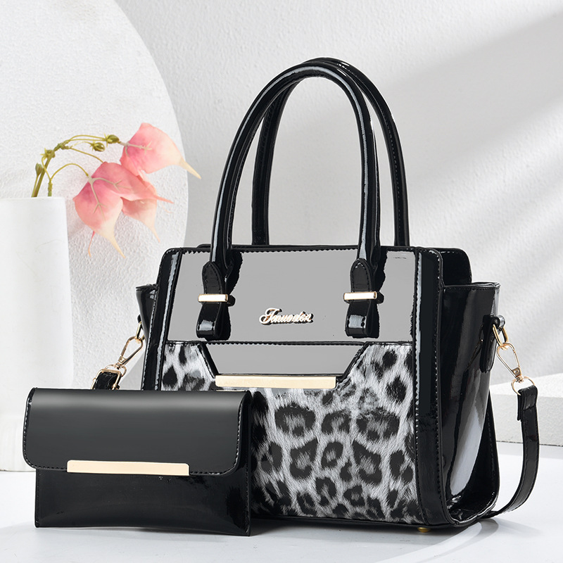 Interior Design Simple - Ladies' Shiny Leather Design Solid Color